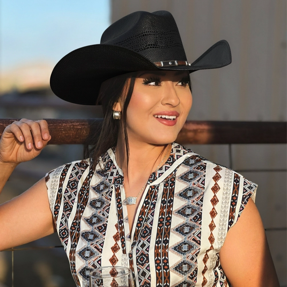 Woman wearing the black Montana straw cowboy hat